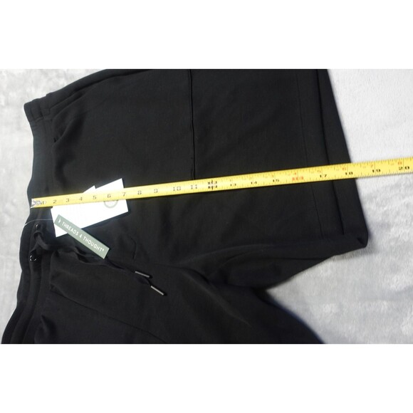 Threads 4 Thought Women's Large Black Bermuda Stretch Curvy Shorts NWT - Picture 2 of 7